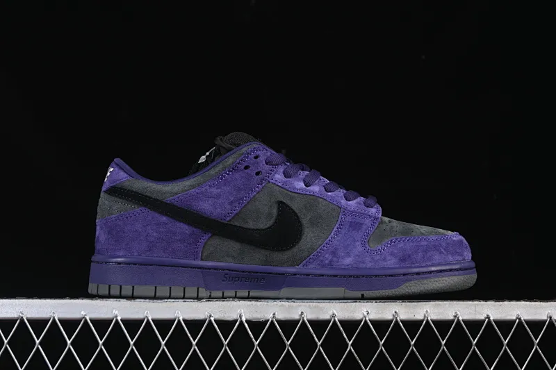 All categories Nk SB Dunk Series Nk SB Dunk Low low-top sneakers C version Supreme x Nike Dunk SB Dunk Low joint gray and purple low-top casual skateboard shoes HQ8487-500